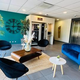 B&B HOTEL Aix en Provence Venelles, хотел в Венел