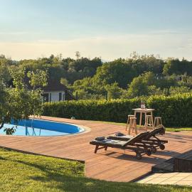 Old Horvat wine estate, hotel in Vrbovec