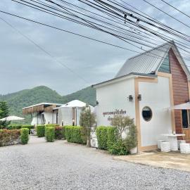 ดูดาวแคมป์ริมโขง, hotel en Chiang Khan