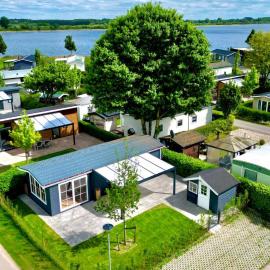 Chalet VeerLake, hotel din Lathum