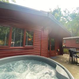 L16 - Pet Friendly Penrhyn Spa, hotel in Bethesda