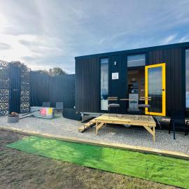 Dunalley Bay Beachfront Retreat by Tiny Away: Murdunna şehrinde bir otel