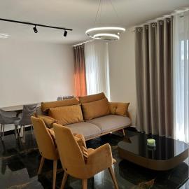 DeSa Radhime, hotel in Radhimë