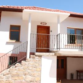 Ижата 2, hotel a Borovitsa