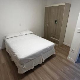 Apartamento à 100 metros do mar - Meia Praia