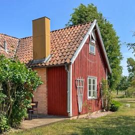 2 Bedroom Stunning Home In Klintehamn, hotel a Klintehamn
