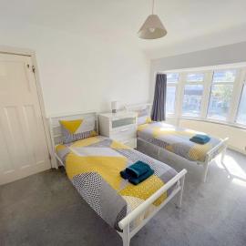 4-Bedroom House - Thornton Heath, hotel in Thornton Heath