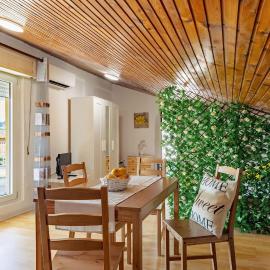 Italian Experience-Sopraloreto Apartment, hotel u gradu Loreto