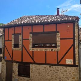 La herradura, acogedora casa en Montemayor del Río