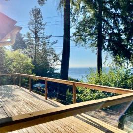 Cedar House Ocean View & Access, hotell i Roberts Creek