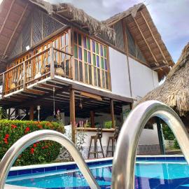 CasaBella Cabaña con Piscina Palomino