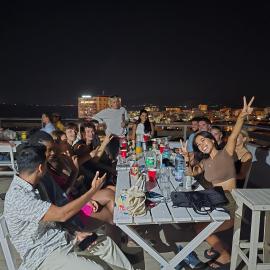 Lazy Roo Hostel Saranda, Hotel in Saranda