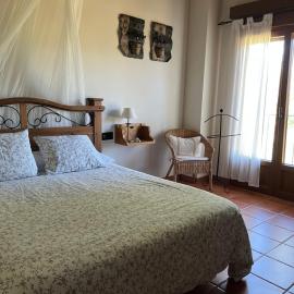 Altillo del Aravalle, hotel i Umbrías