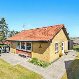 Awesome Home In Nørre Nebel With Wifi
