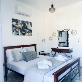 Kaiti's Studio, hotel in Pera Gyalos