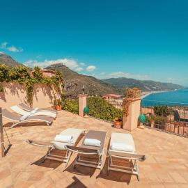 Sirami Apartments, hotel in Taormina