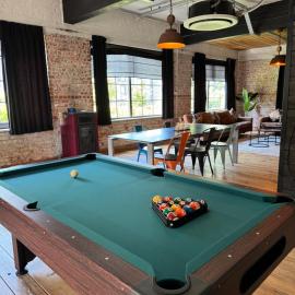 Loft Cosy avec billard et à 10 minutes de l'aéroport de Zaventem, khách sạn ở Machelen