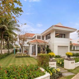 Ocean Villa Da Nang 4BR 5 Beds, Private Pool and Kitchen