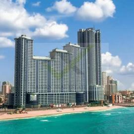 Beachfront Paradise - Ajman Corniche Residence, Hotel in Adschman