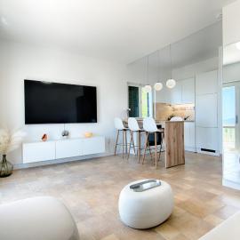 PEBBLE Apartments