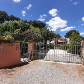 La casa di Priscilla, hotel u gradu Bucine