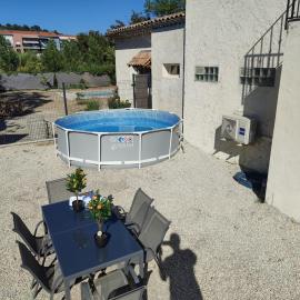 Romarin Haut villa 2 bedrooms Air conditioning garden, hôtel à La Roquette-sur-Siagne