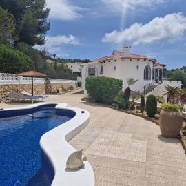 Leamar House by Theka Services