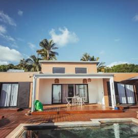 Villa O Ptit Bonheur avec Vue Mer et Piscine Privee, hotel in Grande Ravine