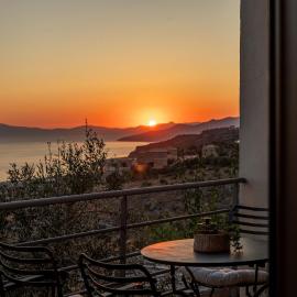 Hillside View house 3