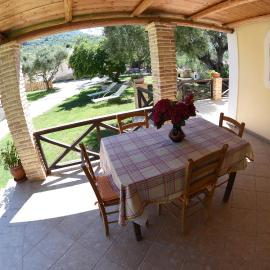 Yannis' Village, hotel in Keri