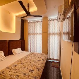 Radha Madhavam Luxurious Boutique Stay, hotel a Mathura
