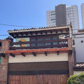 Casa en zona dorada