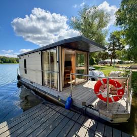 Houseboat La Mare - Ośrodek "Julia" w Samociążek, מלון בקורונובו
