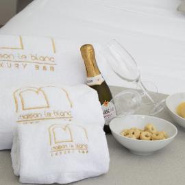 Maison Le Blanc Luxury B&B、ジョヴィナッツォのホテル