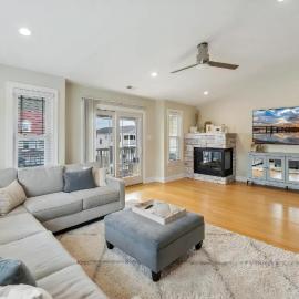 Beautiful 3 BR Condo Just 2 Blocks from the Beach
