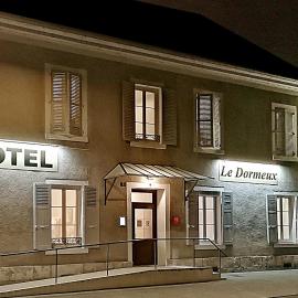 Hôtel Le Dormeux, ξενοδοχείο σε Mehun-sur-Yèvre