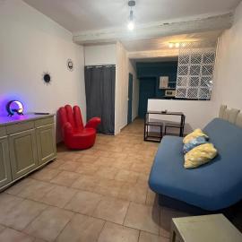 Cosy Studio proche Lac Salagou, Hotel in Clermont-lʼHérault