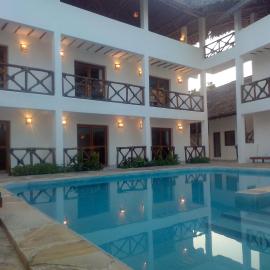 Ocean Bliss Beach Resort, готель у місті Понґве