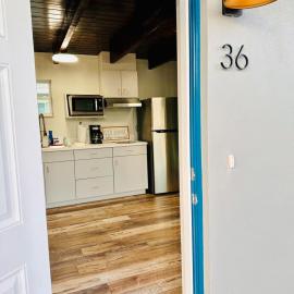 Cottage 36, Sunshine Suite - Dora Canal Court - a downtown, waterfront community