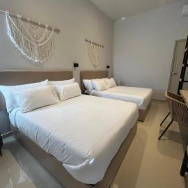 Almera Vallarta Hotel Suites, khách sạn ở Nuevo Vallarta
