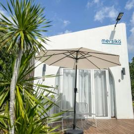 Mersika Beachfront Studio Near To Mersing Jetty, hótel í Mersing