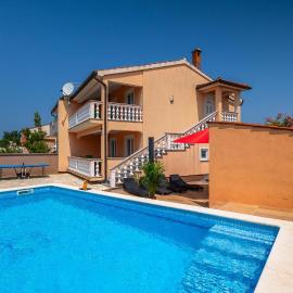 Holiday Home Betiga Betiga Iii, hotel em Barbariga