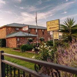 Scone Motor Inn & Apartments, hotel em Scone