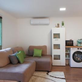 Gunaras Apartman RT, hotel di Dombóvár