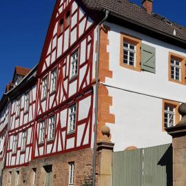Ferienhaus No 11 in der Altstadt 160 qm 5 Pers, hotell i Ortenberg