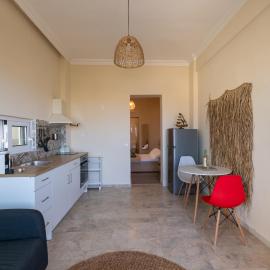 andys house، فندق في Chania