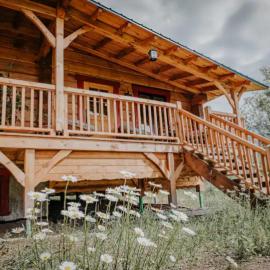 Gîte de l'herboriste spa et vue sur la fjord, hotel in Sainte-Rose-du-Nord