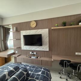 Cozy Studio Near BCS and Grand Batam Mall - with Netflix & free wifi, hotel in Nagoya