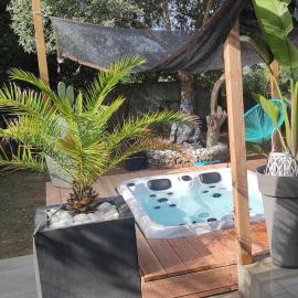 Agréable villa avec jacuzzi