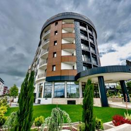 Aura – hotel w mieście Loznica